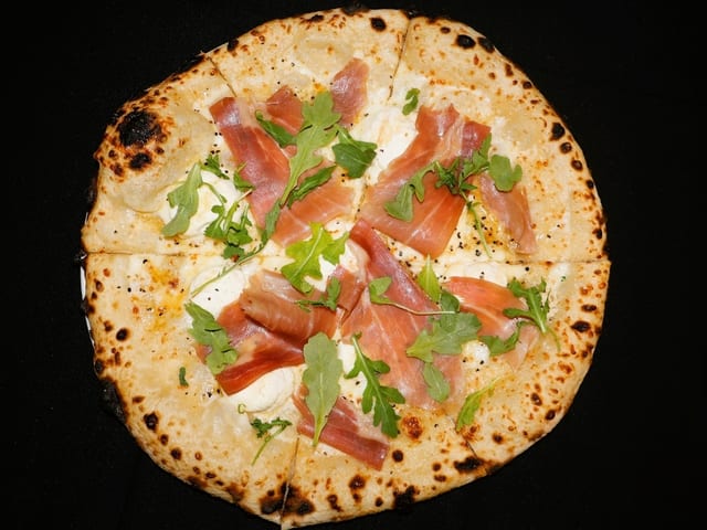 Prosciutto Pizza.