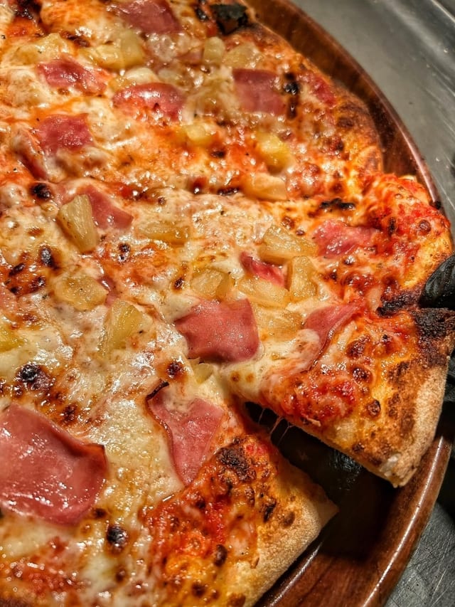 Mike's Hot Hawaiian.