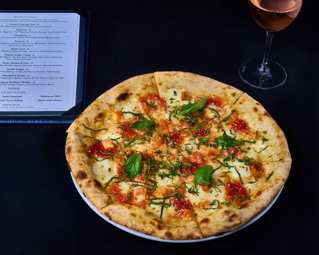 Margherita Pizza.