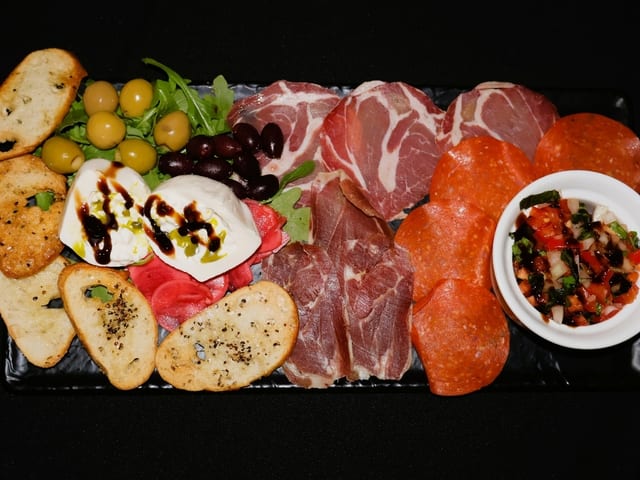 Bruschetta Antipasti.